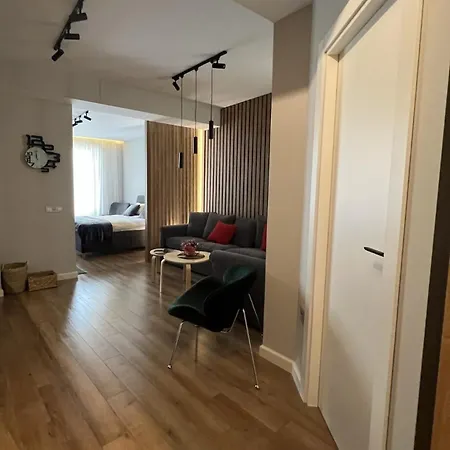 2-bedroom Luxury In The Center Of *