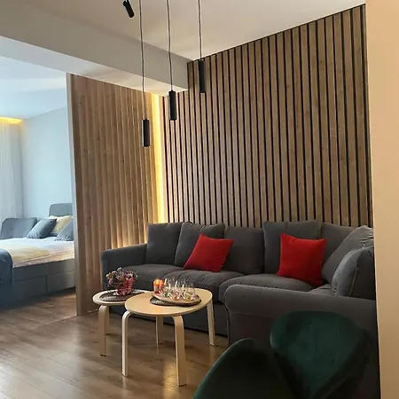 2-bedroom Luxury In The Center Of Lägenhet *