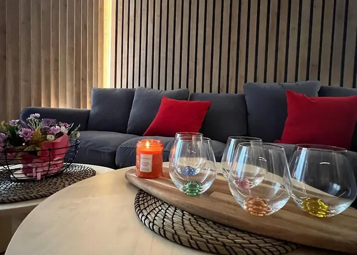 Appartement 2-bedroom Luxury In The Center Of *